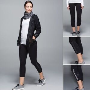 Lululemon Run: Inspire Crop II *Reflective